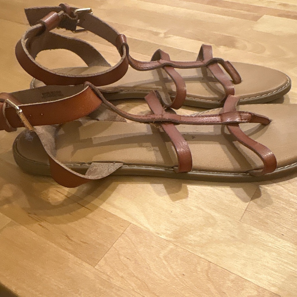 old navy sandals